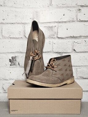 Clarks Originals Desert Boot Taupe Suede Pattern Chukka Boots 9.5